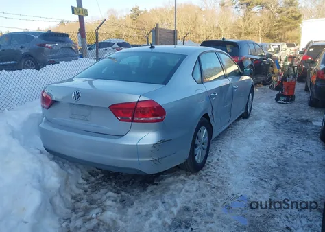 2013 Volkswagen Passat 2.5L S from USA, damaged, VIN 1VWAP7A3XDC060273